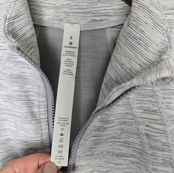 Lululemon Define Jacket, Wee Are From Space in Ice Grey Alpine White Size 8 - Picture 13 of 16